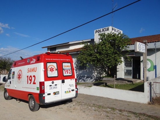 Vítima foi socorrido pelo Samu e caso registrado na DP (Foto:Marcelo Marques/farrapo.rs)